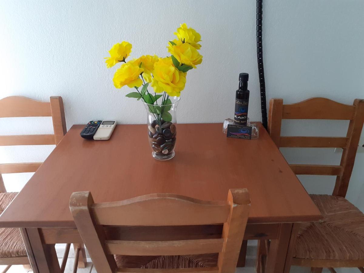 Golden Sun Apartments 罗达奇诺 外观 照片