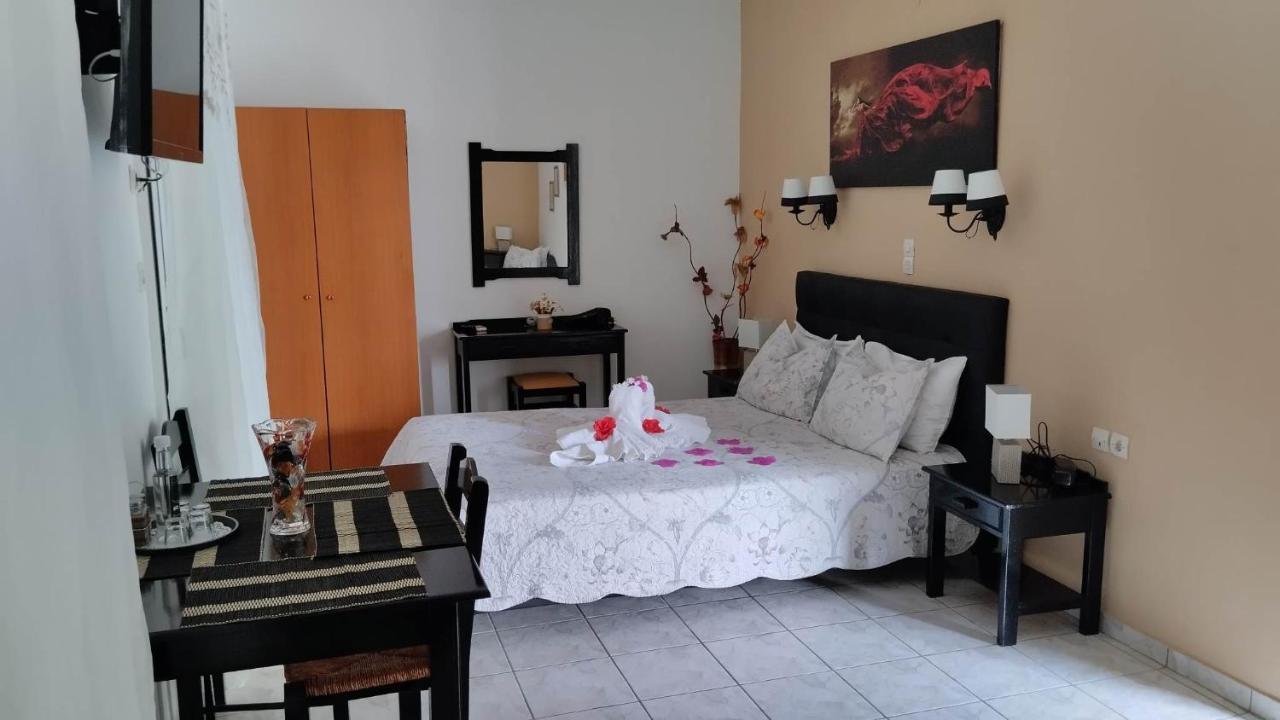 Golden Sun Apartments 罗达奇诺 外观 照片